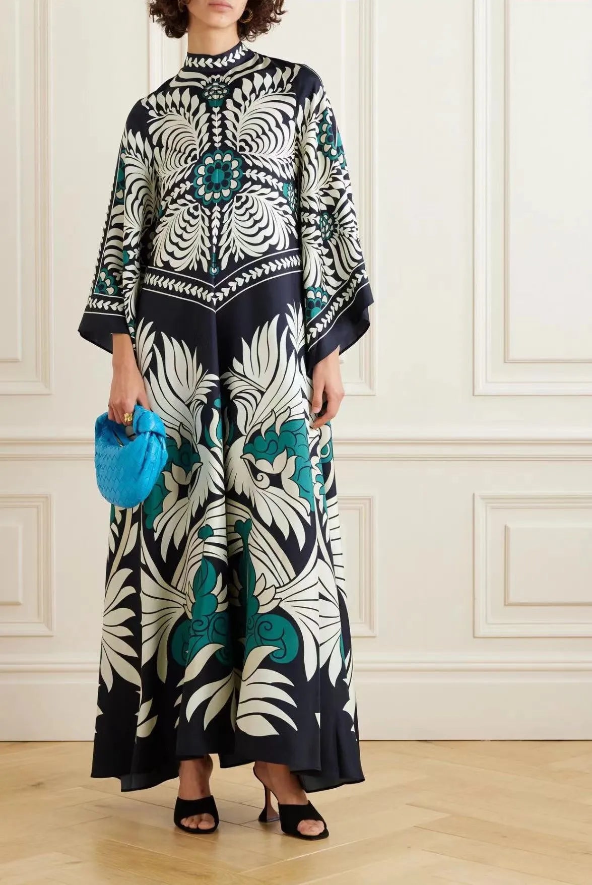 TradeTrends™ | Lovely Floral Maxi Dress