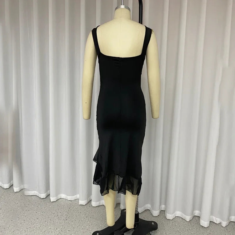 Lela™ Elegant Black Backless Dress